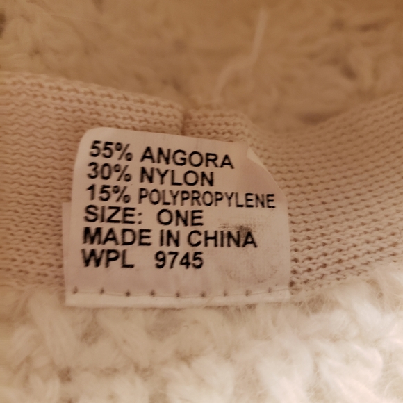 Ladies soft white hat - Picture 11 of 14